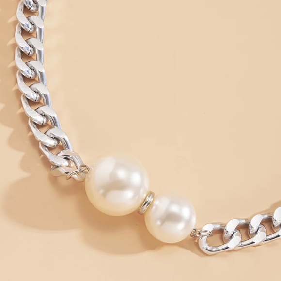 Silver Cuban Link & Pearl Chain Necklace - Picture 5 of 6